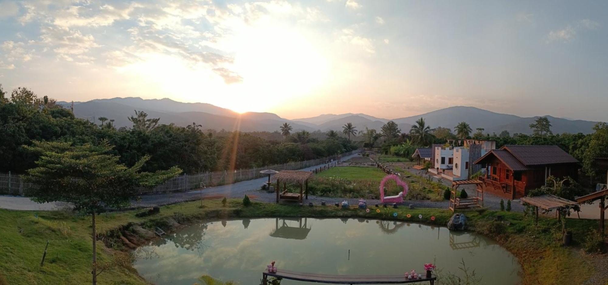 ม่วนใจ๋ปันสุข โฮมสเตย์แอนคาเฟ่ Muanjai Punsuk Homestay And Cafe 촘통 외부 사진