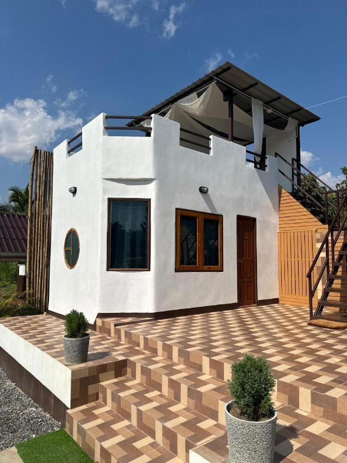 ม่วนใจ๋ปันสุข โฮมสเตย์แอนคาเฟ่ Muanjai Punsuk Homestay And Cafe 촘통 외부 사진