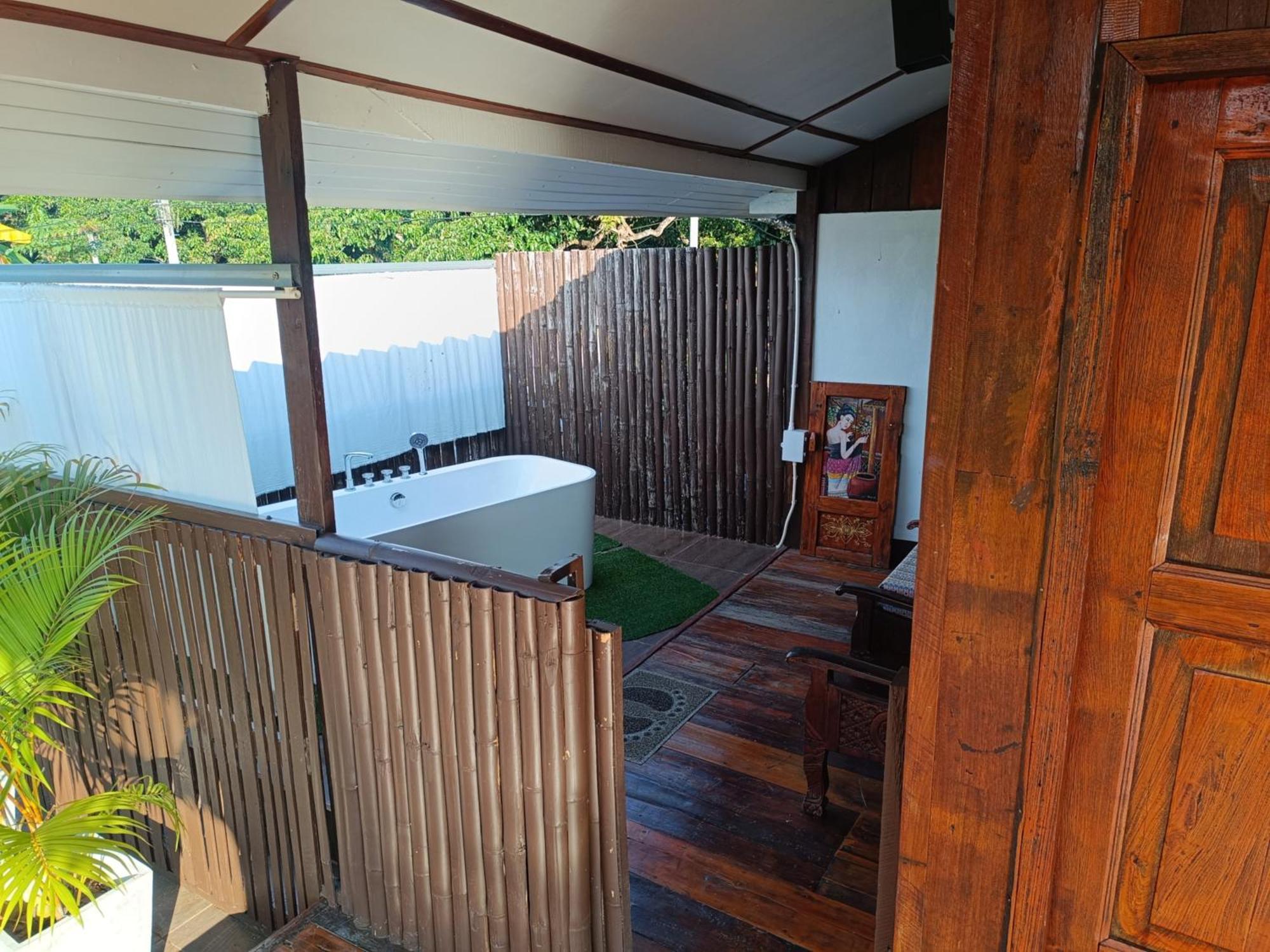 ม่วนใจ๋ปันสุข โฮมสเตย์แอนคาเฟ่ Muanjai Punsuk Homestay And Cafe 촘통 외부 사진